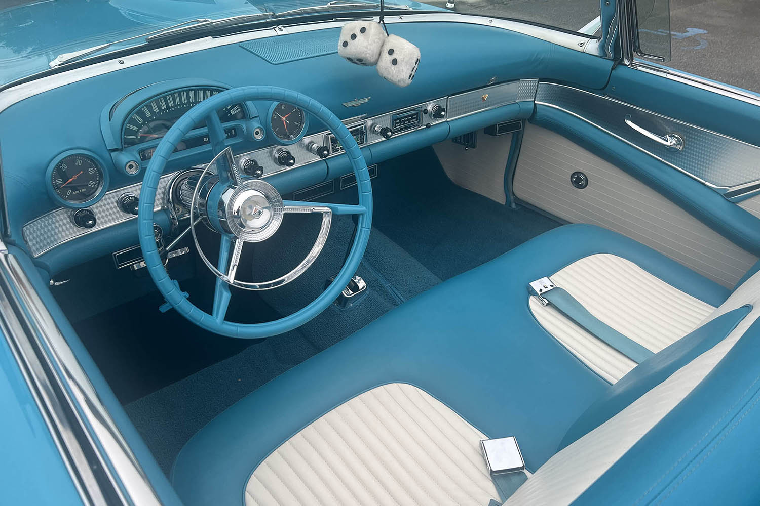 Expert auto detailing and ceramic coating services